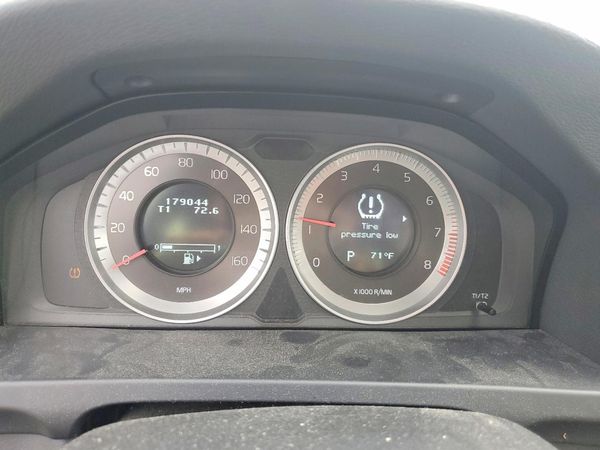 2013 VOLVO S60