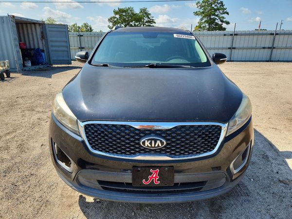 2016 KIA SORENTO L / LX