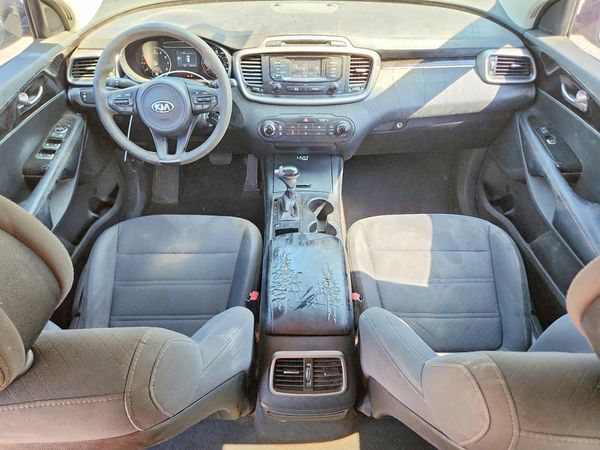 2016 KIA SORENTO L / LX