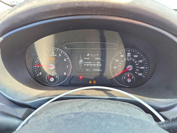 2016 KIA SORENTO L / LX