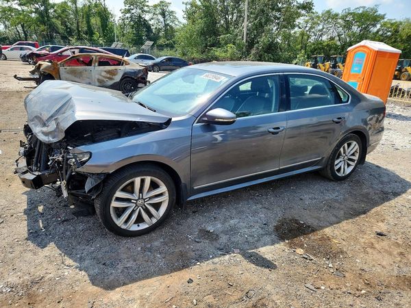 2017 VOLKSWAGEN PASSAT