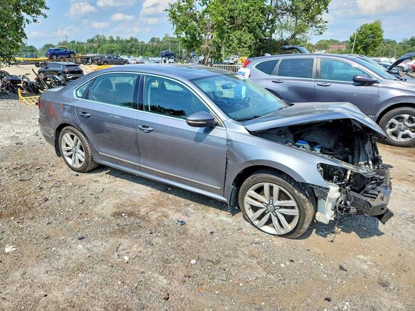 2017 VOLKSWAGEN PASSAT