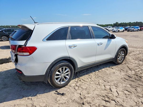 2017 KIA SORENTO
