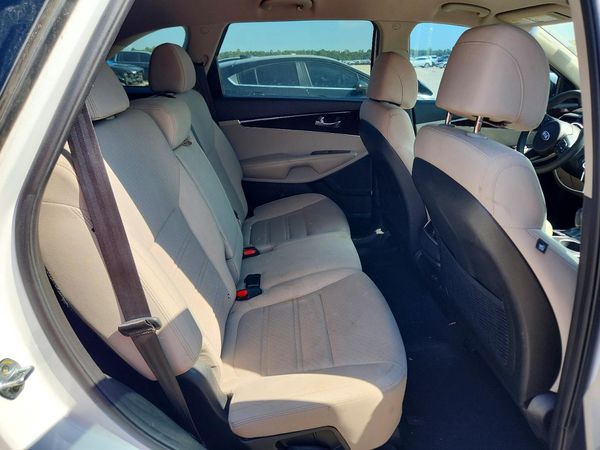 2017 KIA SORENTO