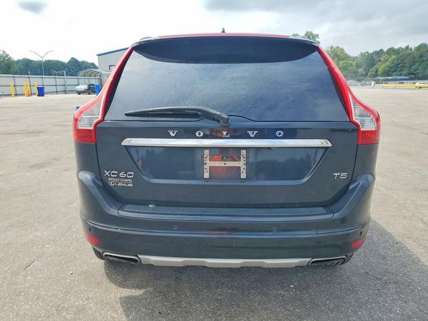 2016 VOLVO XC60
