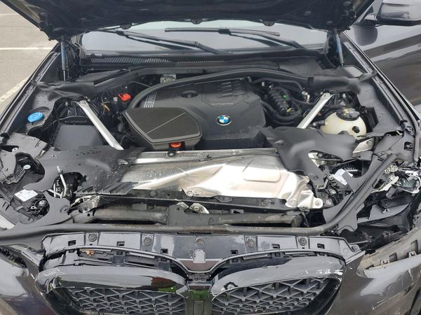 2024 BMW X4 xDrive30i — Engine bay