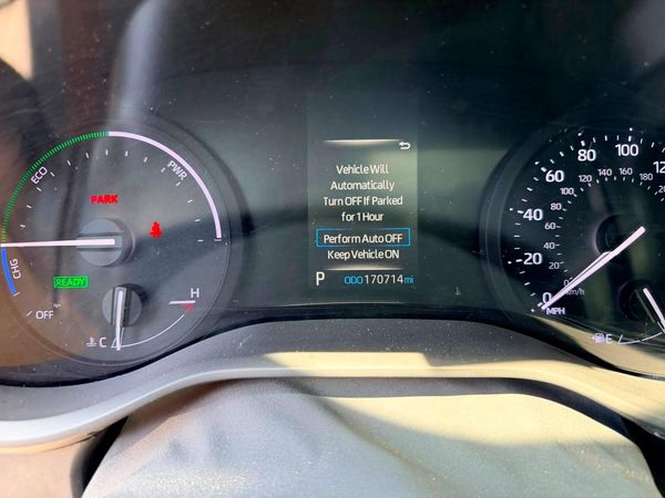 2022 TOYOTA SIENNA LE