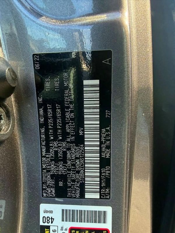 2022 TOYOTA SIENNA LE