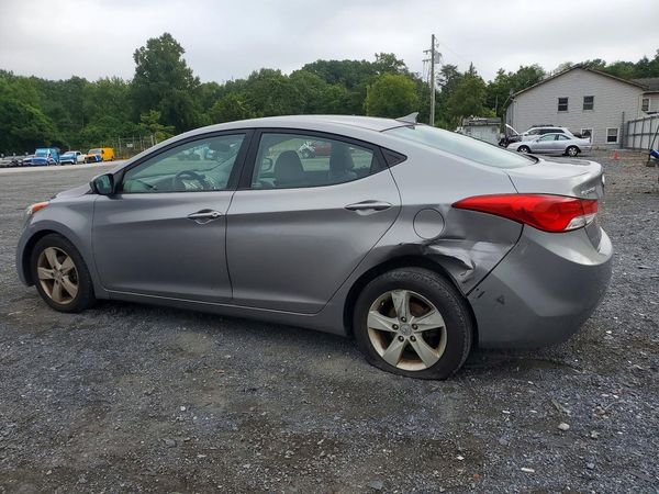 2012 HYUNDAI ELANTRA