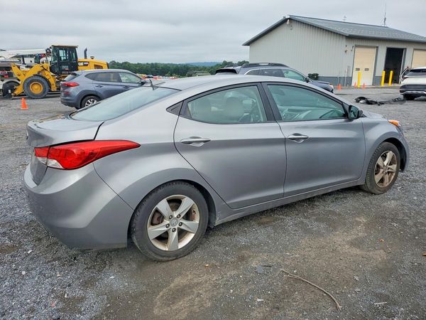 2012 HYUNDAI ELANTRA