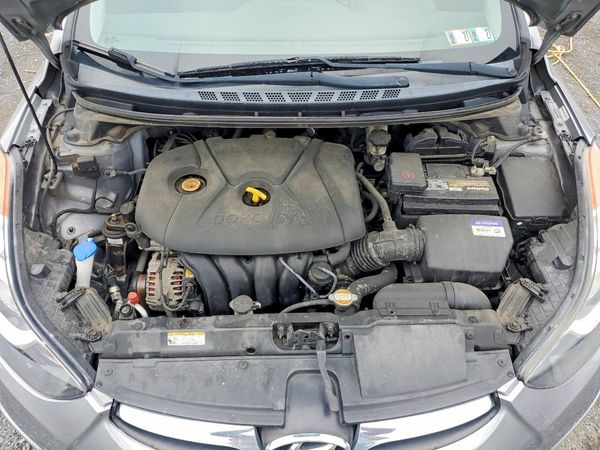 2012 HYUNDAI ELANTRA
