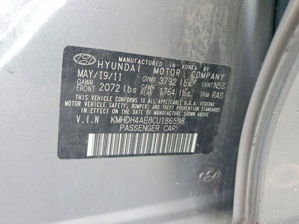2012 HYUNDAI ELANTRA