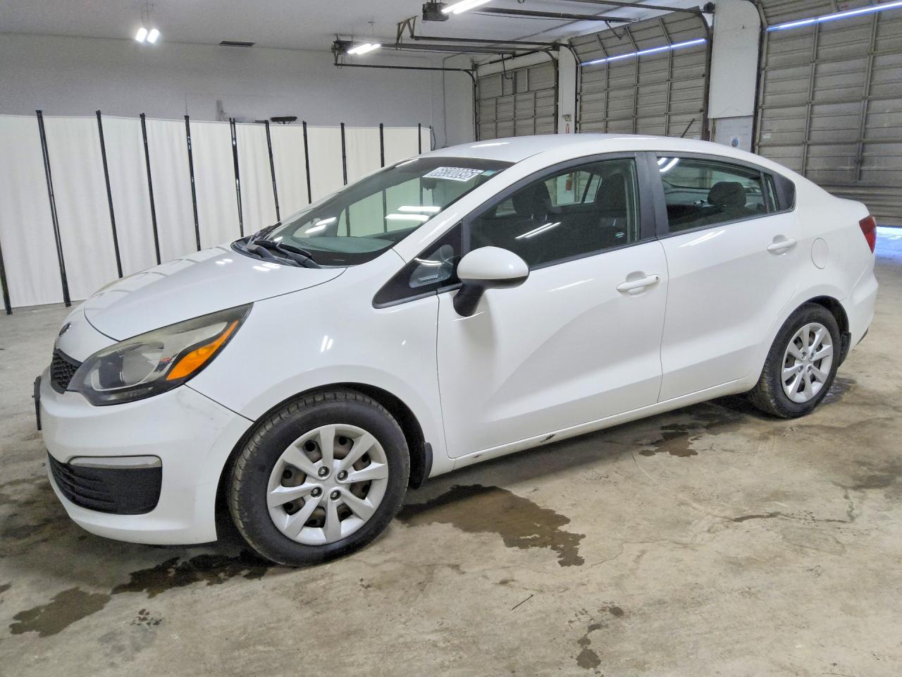 2016 KIA RIO LX A/T — Front 3/4