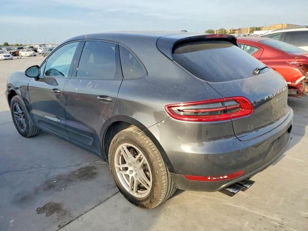 2018 PORSCHE MACAN