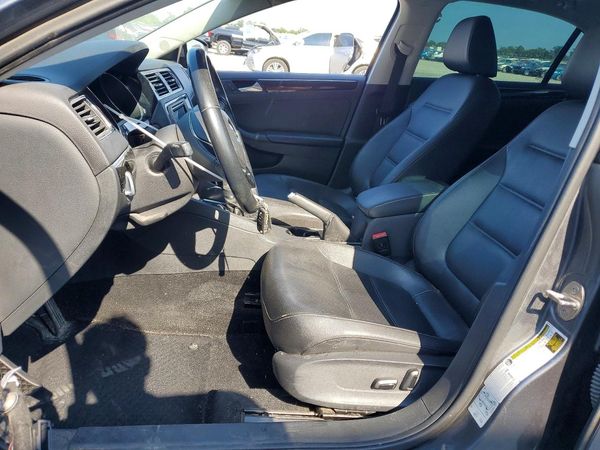 2017 VOLKSWAGEN JETTA SEL, SEL Premium