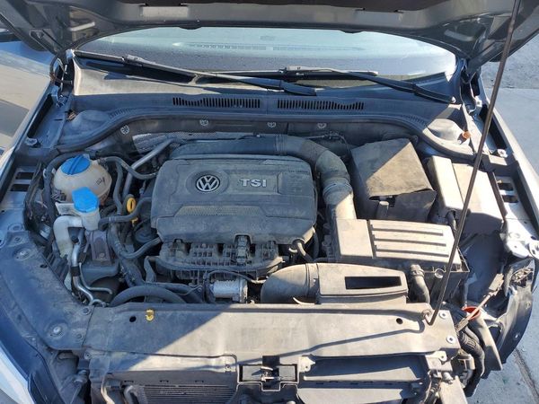 2017 VOLKSWAGEN JETTA SEL, SEL Premium
