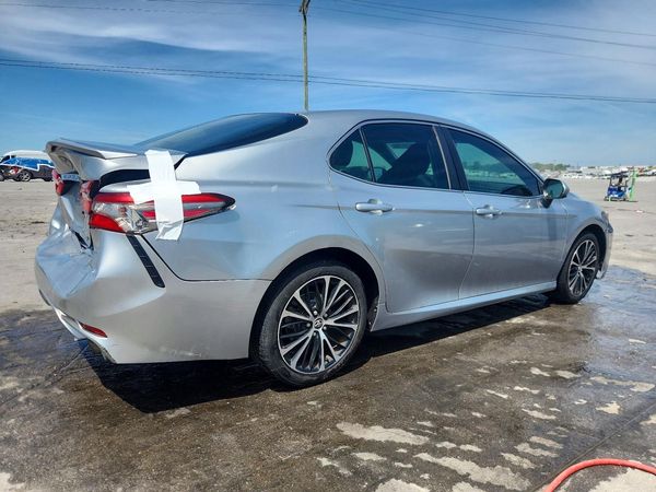 2018 TOYOTA CAMRY LE/SE/XLE/XSE