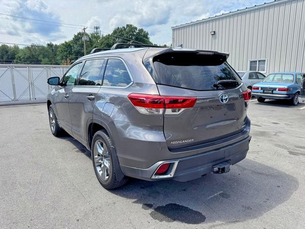 2018 TOYOTA HIGHLANDER