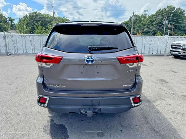 2018 TOYOTA HIGHLANDER