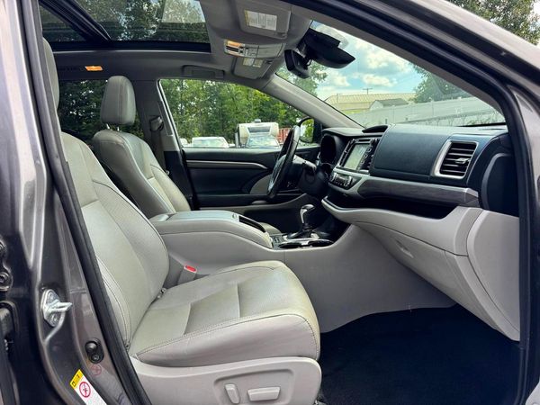 2018 TOYOTA HIGHLANDER