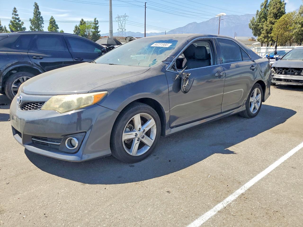 2013 TOYOTA CAMRY
