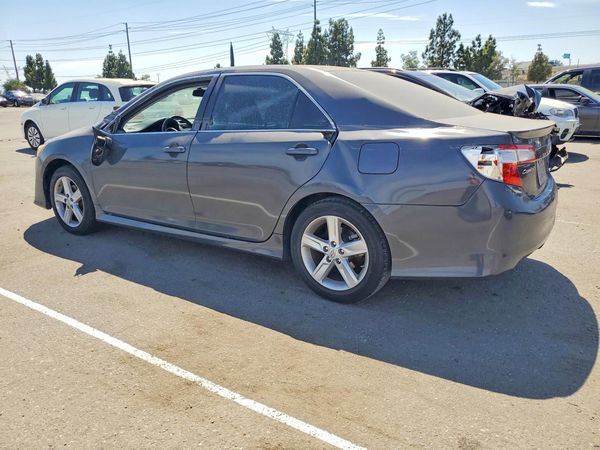 2013 TOYOTA CAMRY