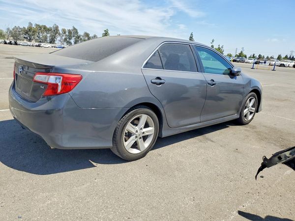 2013 TOYOTA CAMRY