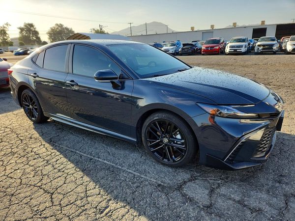 2025 TOYOTA CAMRY
