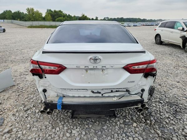 2018 TOYOTA CAMRY XSE