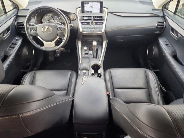 2015 LEXUS NX 200t Luxury