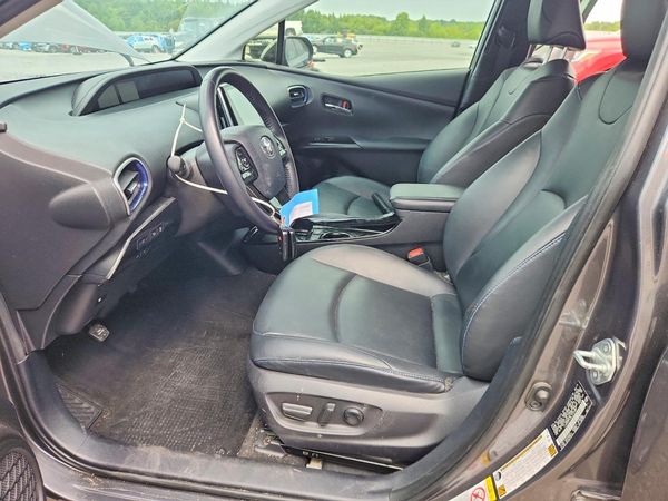 2020 TOYOTA PRIUS