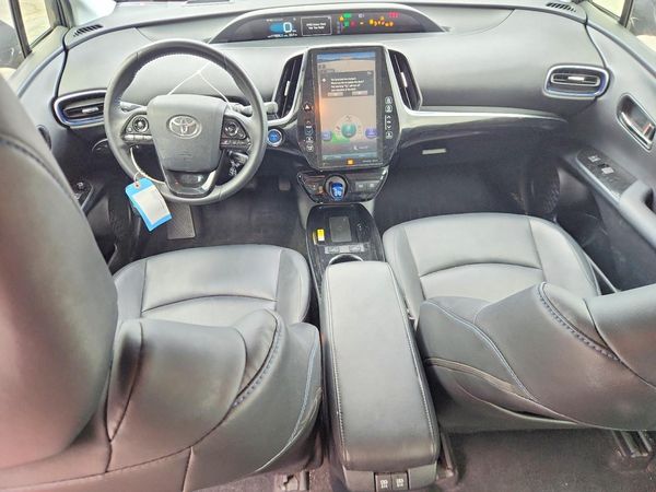 2020 TOYOTA PRIUS