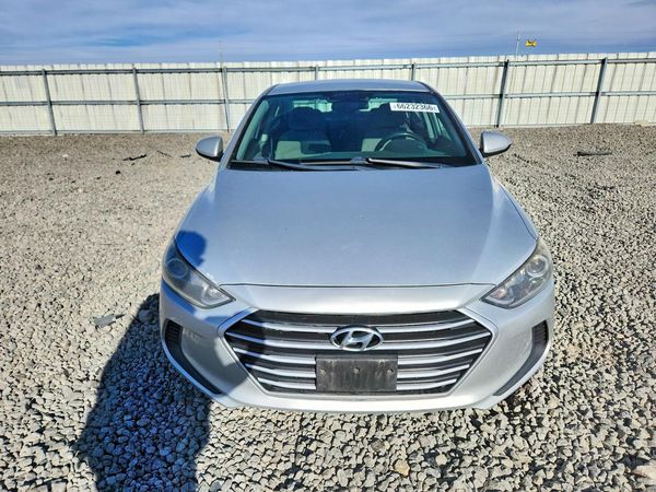 2017 HYUNDAI ELANTRA SE Base