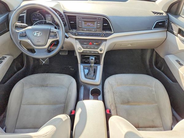 2017 HYUNDAI ELANTRA SE Base