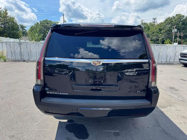 2019 CADILLAC ESCALADE ESV Platinum