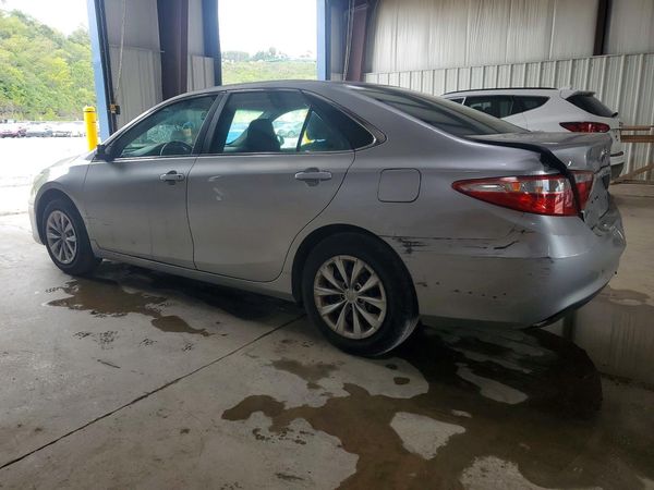 2016 TOYOTA CAMRY
