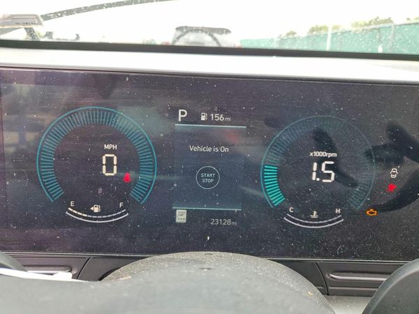 2024 HYUNDAI KONA SE