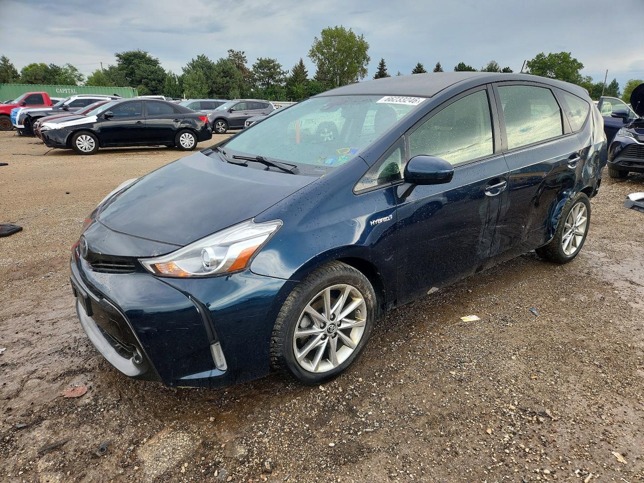 2017 TOYOTA PRIUS — Front 3/4