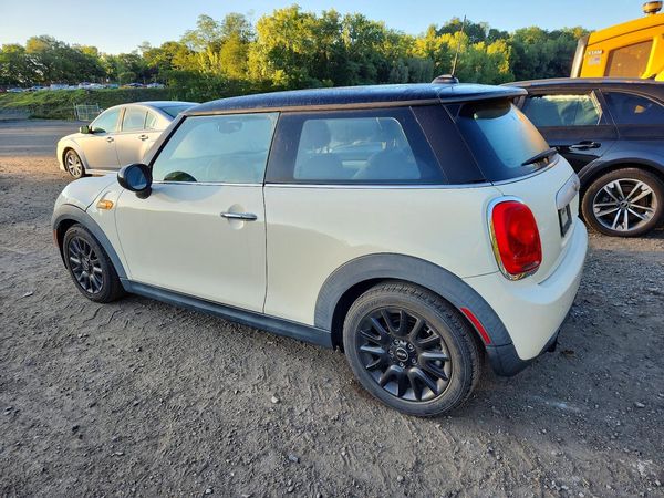 2015 MINI COOPER