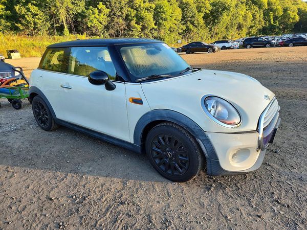 2015 MINI COOPER