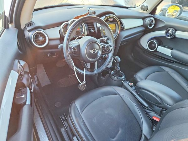 2015 MINI COOPER