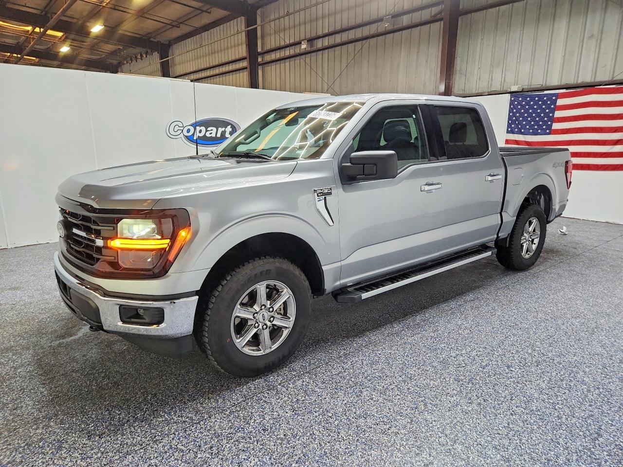 2025 FORD F150 XLT — Front 3/4