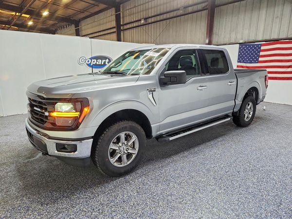 2025 FORD F150 XLT — Front 3/4