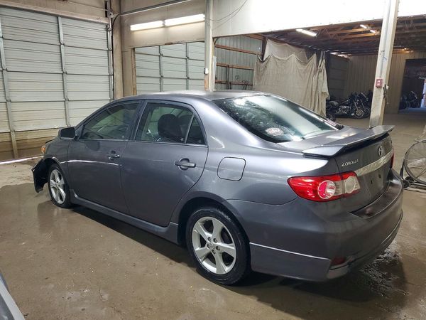 2013 TOYOTA COROLLA