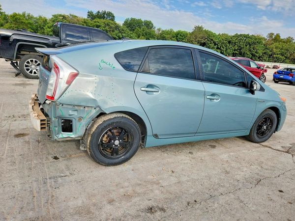 2014 TOYOTA PRIUS