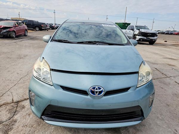 2014 TOYOTA PRIUS