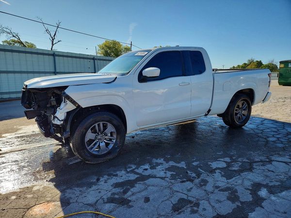 2025 NISSAN FRONTIER