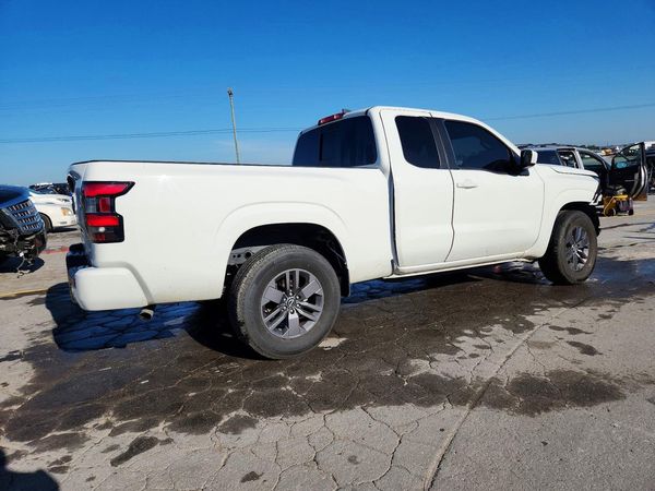 2025 NISSAN FRONTIER
