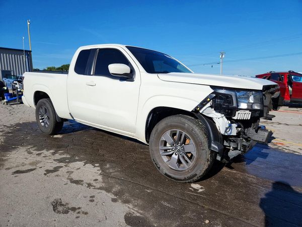 2025 NISSAN FRONTIER