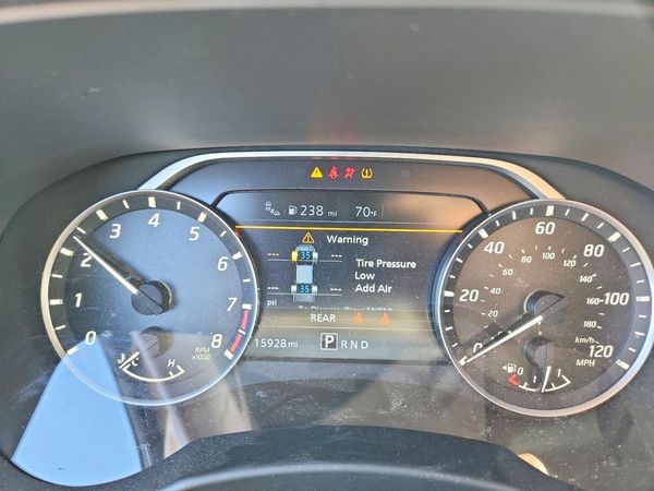 2025 NISSAN FRONTIER